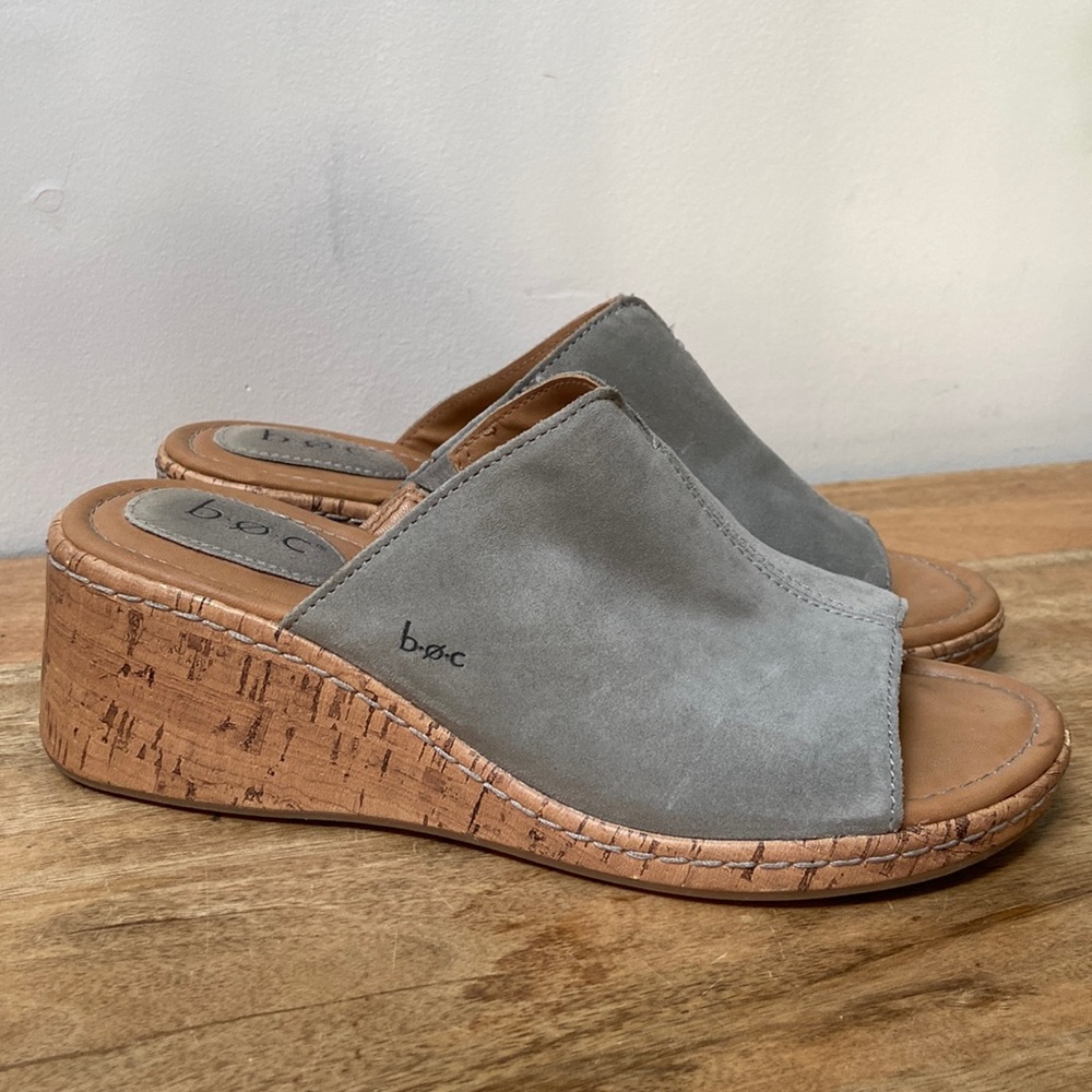 b.o.c Suede Wedges